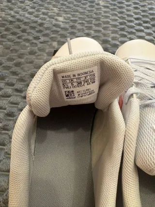 Zapatillas Adidas Blanco y Rosa