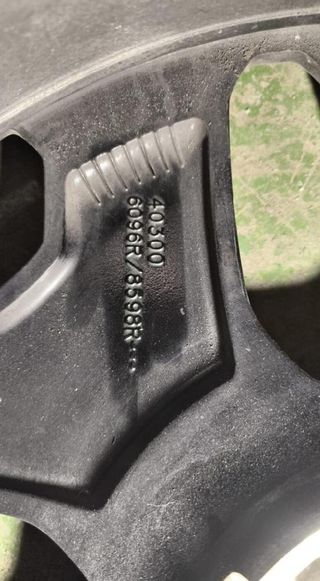 224629 403006096r llanta renault captur 0.9 tce mt