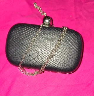 Bolso de fiesta elegante con cierre calavera