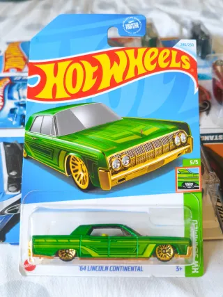 Hot Wheels - '64 Lincoln Continental - HW Slammed