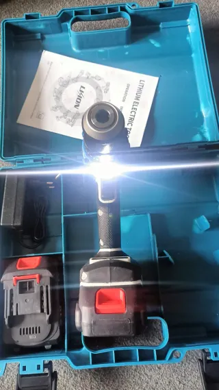 Taladro Atornillador Percutor a Batería