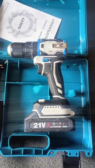 Taladro Atornillador Percutor a Batería