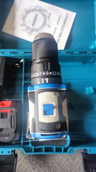 Taladro Atornillador Percutor a Batería