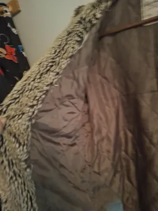 Chaquetón señora enguatado con capucha y pelo