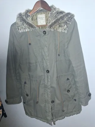 Chaquetón señora enguatado con capucha y pelo