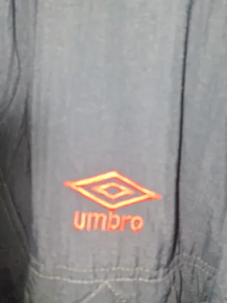 Chaqueta Umbro Hombre Negra y Roja