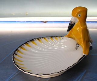 Fuente, plato diseño de Marcel Sandoz para Theodore Haviland (Limoges, Francia).