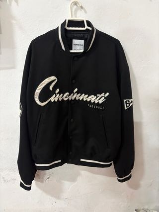 Chaqueta bomber Bershka Cincinnati Football