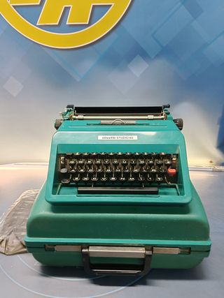 Máquina de escribir olivetti studio 45 con caja verde, buen estado, original