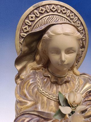 Virgen Maria, orando, escultura con relieve, alguna tara 30x16x12 cm