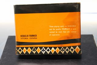 2000. Fournier. 100% Plastic Playing Cards.