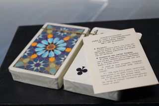 2000. Fournier. 100% Plastic Playing Cards.