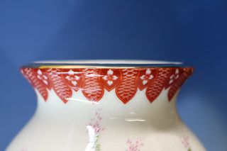 Precioso jarrón de porcelana china de mediados s.XX.