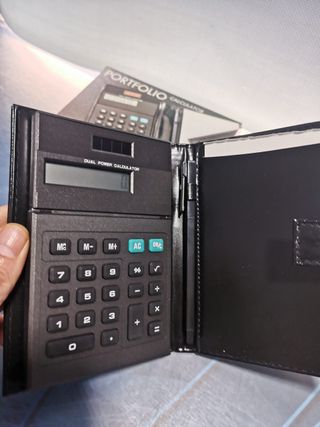 4 calculadoras, CASIO FC-100, SILVANO SL-570TL, calculadora solar, notebook