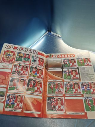 ÁLBUM de cromos, DE FUTBOL, LIGA ESTA 2008 2009, incompleto. 08-09