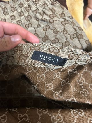 Gorra Gucci Beige y Gorra Azul