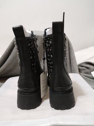 Botas Pepe Jeans de piel con tachuelas