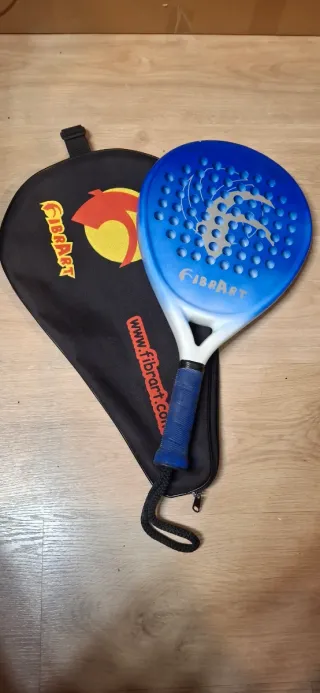 Raqueta Fibra con funda