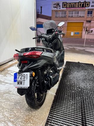 Yamaha xmax 300