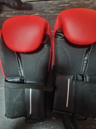 Guantes de Boxeo MMA Outshock Rojos