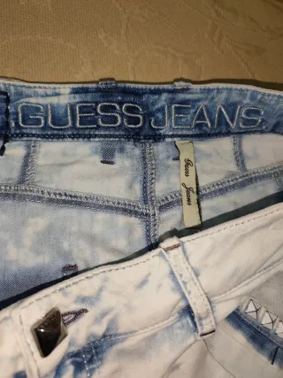 Falda Guess vaquera desgastada