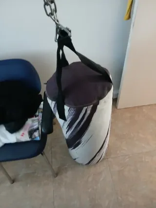 Saco de boxeo 4 meses de uso