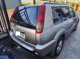 Nissan 226000 puerta h010m8h7ma x-trail 2.2 dci mt