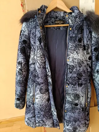 Chaquetón estampado flores y mariposas