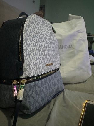 Oferta Mochila Michael Kors Azul y Blanca Nueva