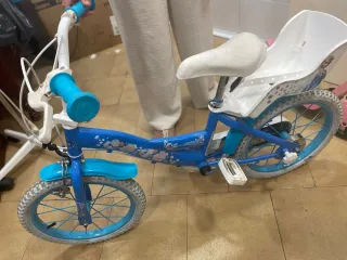 Bicicleta Frozen Niña con ruedines nuevos sin uso