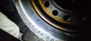 Llanta 6x15 4x114.3  ET40 195/60/15 88h bridgeston