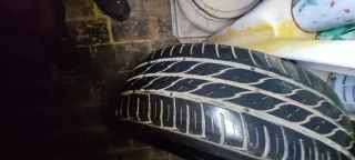 Llanta 6x15 4x114.3  ET40 195/60/15 88h bridgeston