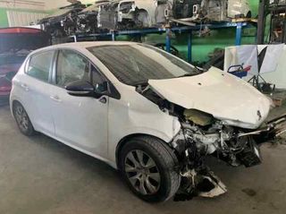 Peugeot 206460 caja relés / 9819849680 208 1.0 vti