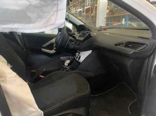 Peugeot 206460 caja relés / 9819849680 208 1.0 vti