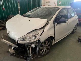 Peugeot 206460 caja relés / 9819849680 208 1.0 vti
