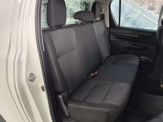 TOYOTA HILUX 2.4 D-4D 150 CV 5 PLAZAS DOBLE CABINA CAPOTA