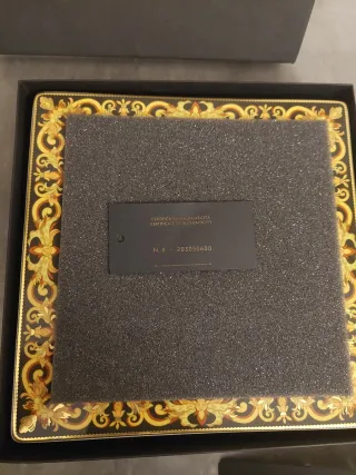 Grande piatto Versace Decorato Oro e Nero