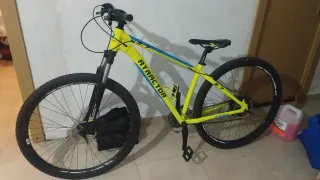 Bicicleta de Montaña Atrator 3.7 Amarilla