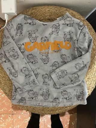 Pijama Garfield talla hasta 36 meses