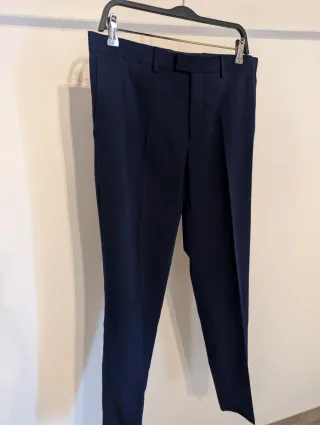 Traje de hombre azul