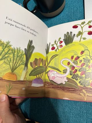 Pomelo es elefantastico (Spanish Edition)