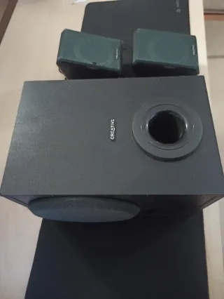 Altavoces Creative 2.1 Negros