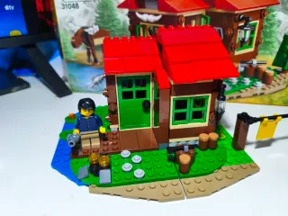 Lego Creator Cabaña en el Lago 31048