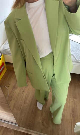 Traje Zara verde manzana  - Blazer + Pantalones