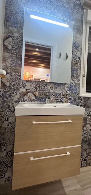 Mueble Lavabo Baño con Espejo LED
