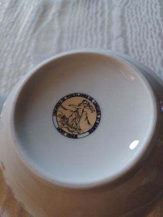 Zuccheriera antica con decori floreali in porcella