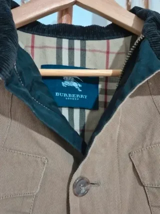 Chaqueta Harrington Burberry Beige Negra