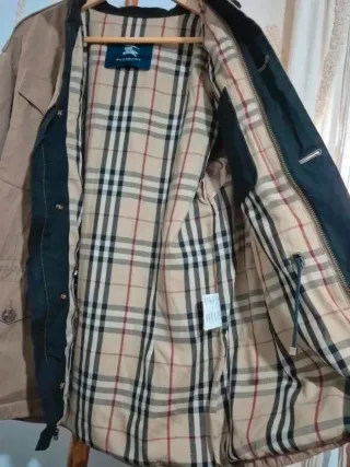 Chaqueta Harrington Burberry Beige Negra