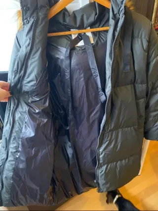 Abrigo plumífero Zara gris con capucha overcize