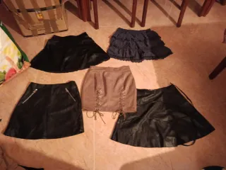 Lote 5 gonne corte: nere e marroni